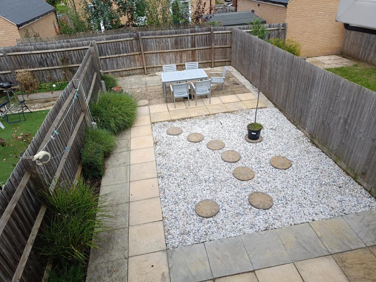 3 Bedroom Townhouse Near Bicester Village Exterior foto